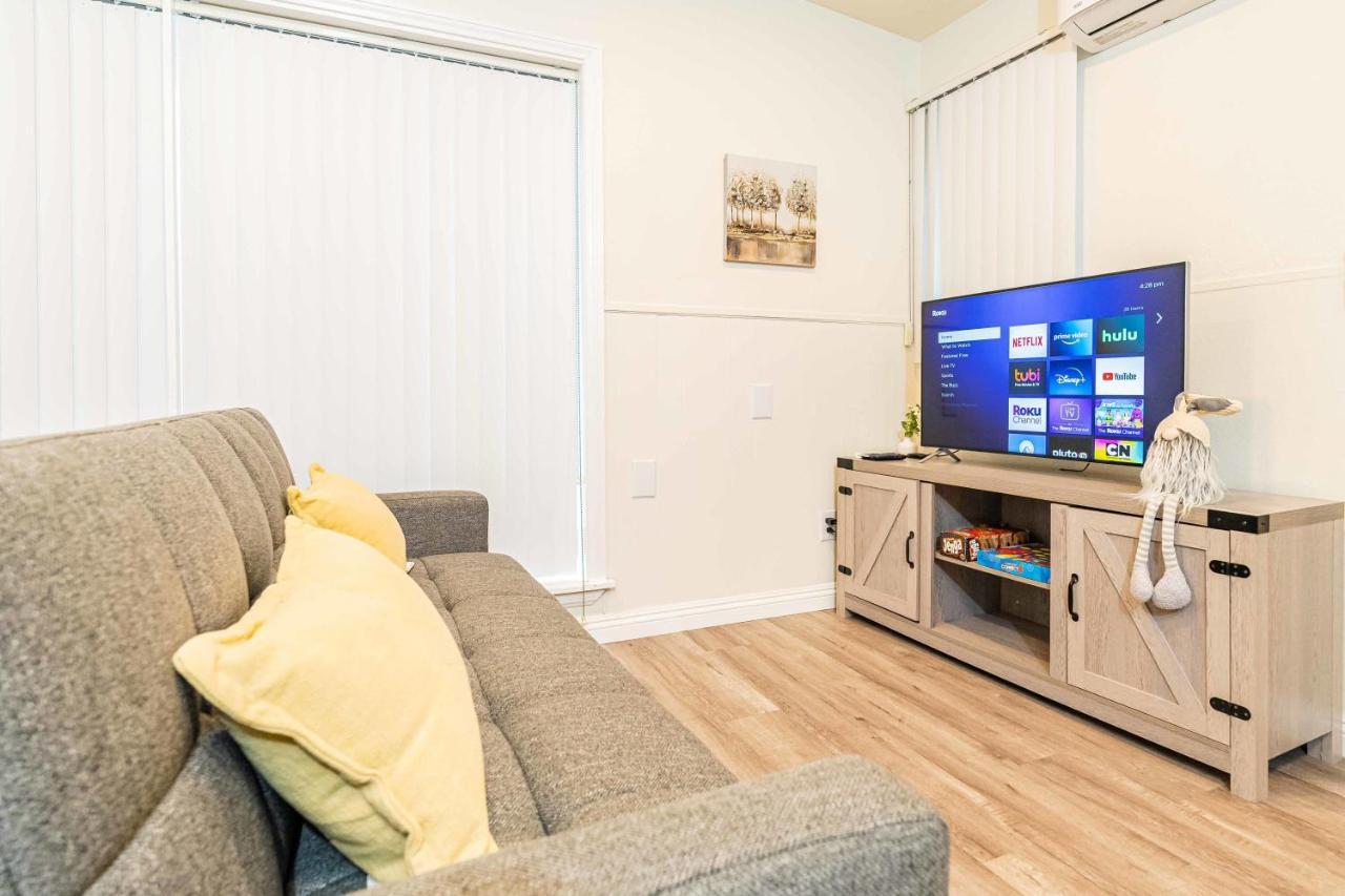 글렌도라 Newly Remodeled 2B1B House On Historic Route 66 빌라 외부 사진